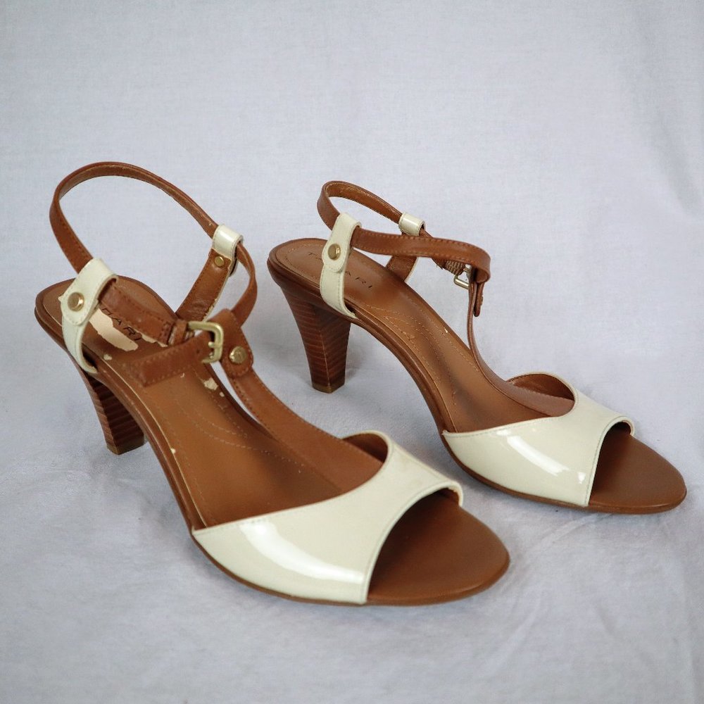 Tahari Patent Leather Heels Sandals NWOT
